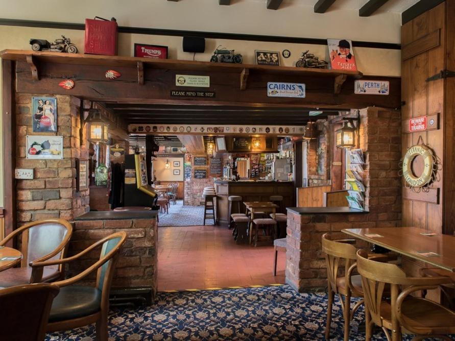 The Olde Peculiar Hotel Rugeley Eksteriør billede