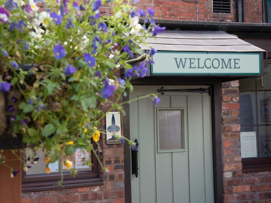 The Olde Peculiar Hotel Rugeley Eksteriør billede