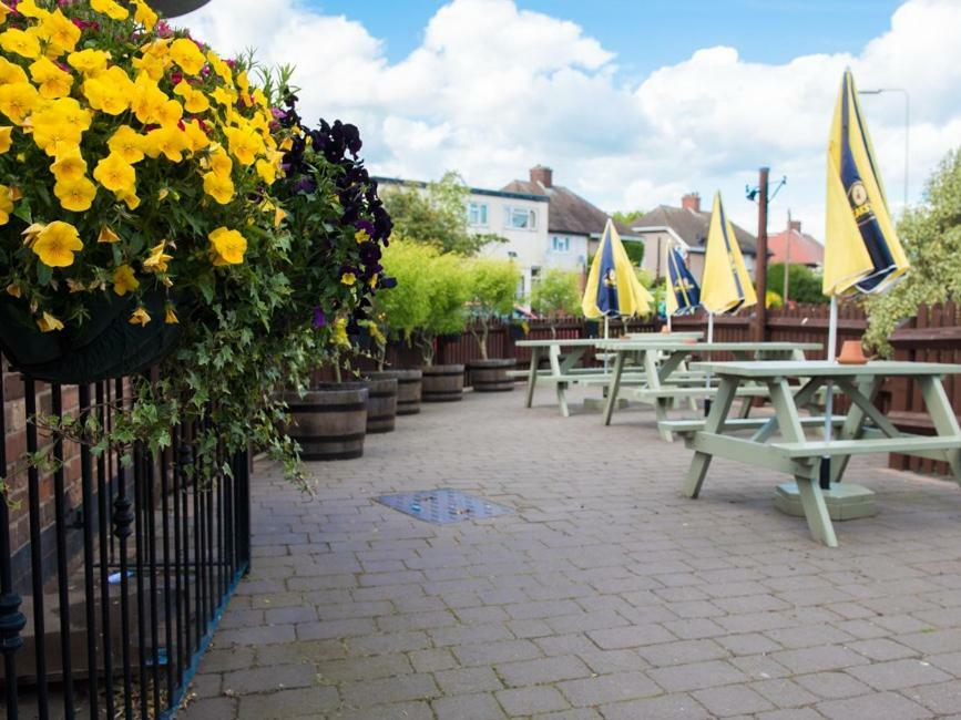 The Olde Peculiar Hotel Rugeley Eksteriør billede